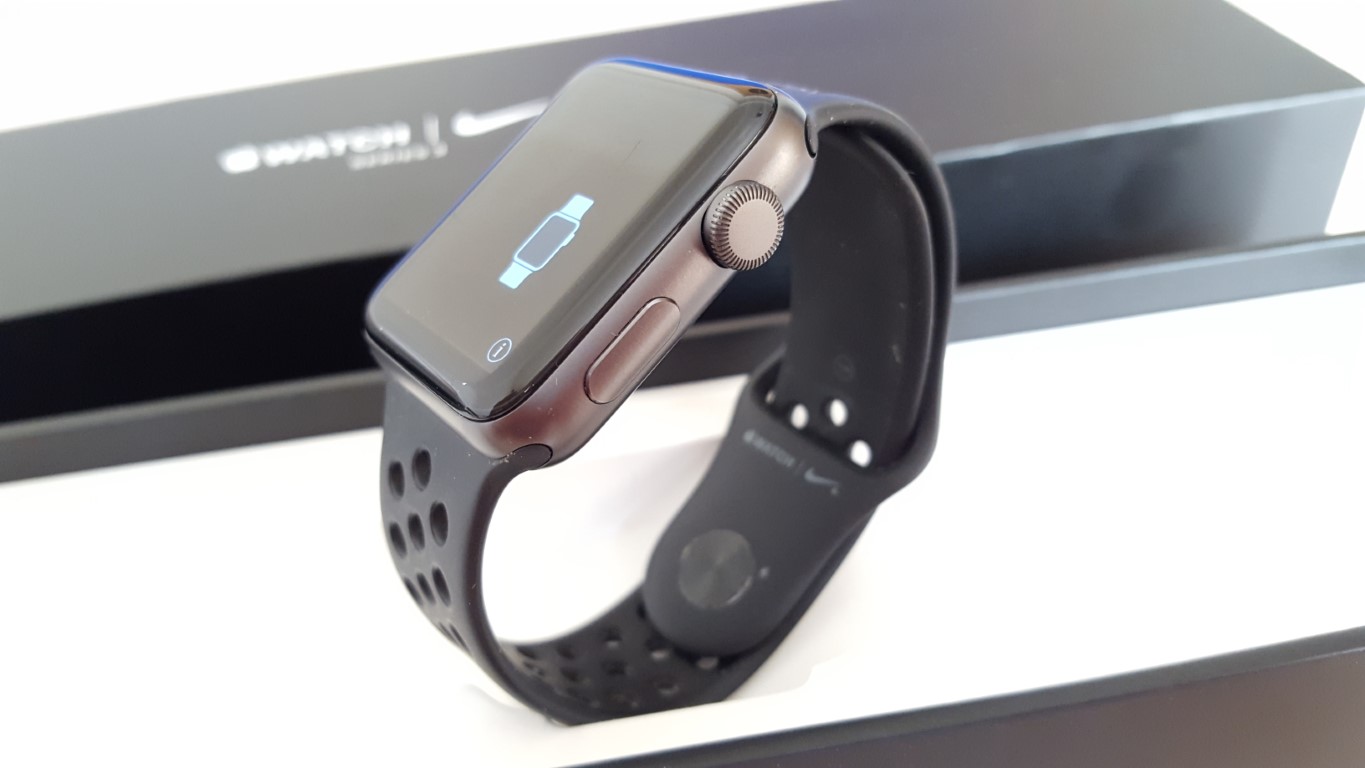 Apple - apple watch 3 nike セルラー42mm applecare付きの+aethiopien